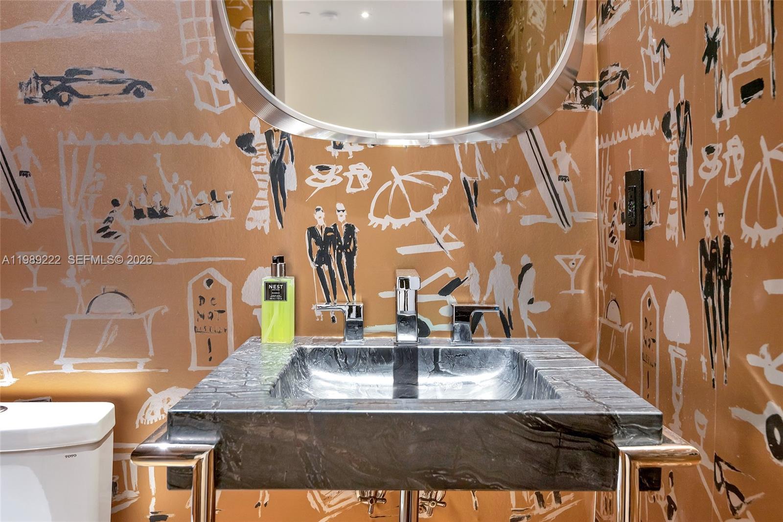 CONTINUUM ON SOUTH BEACH - Residential Lease