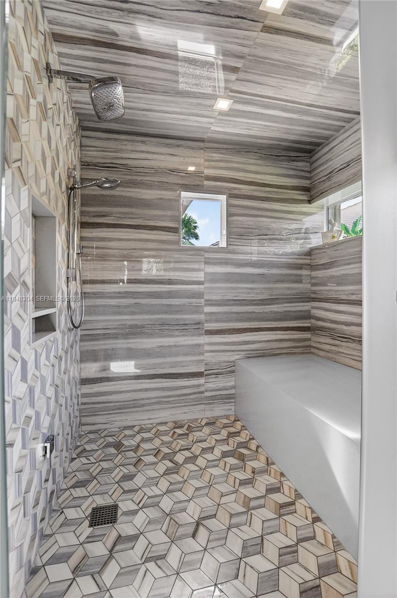 ST ANDREWS COUNTRY CLUB 1 - Residential