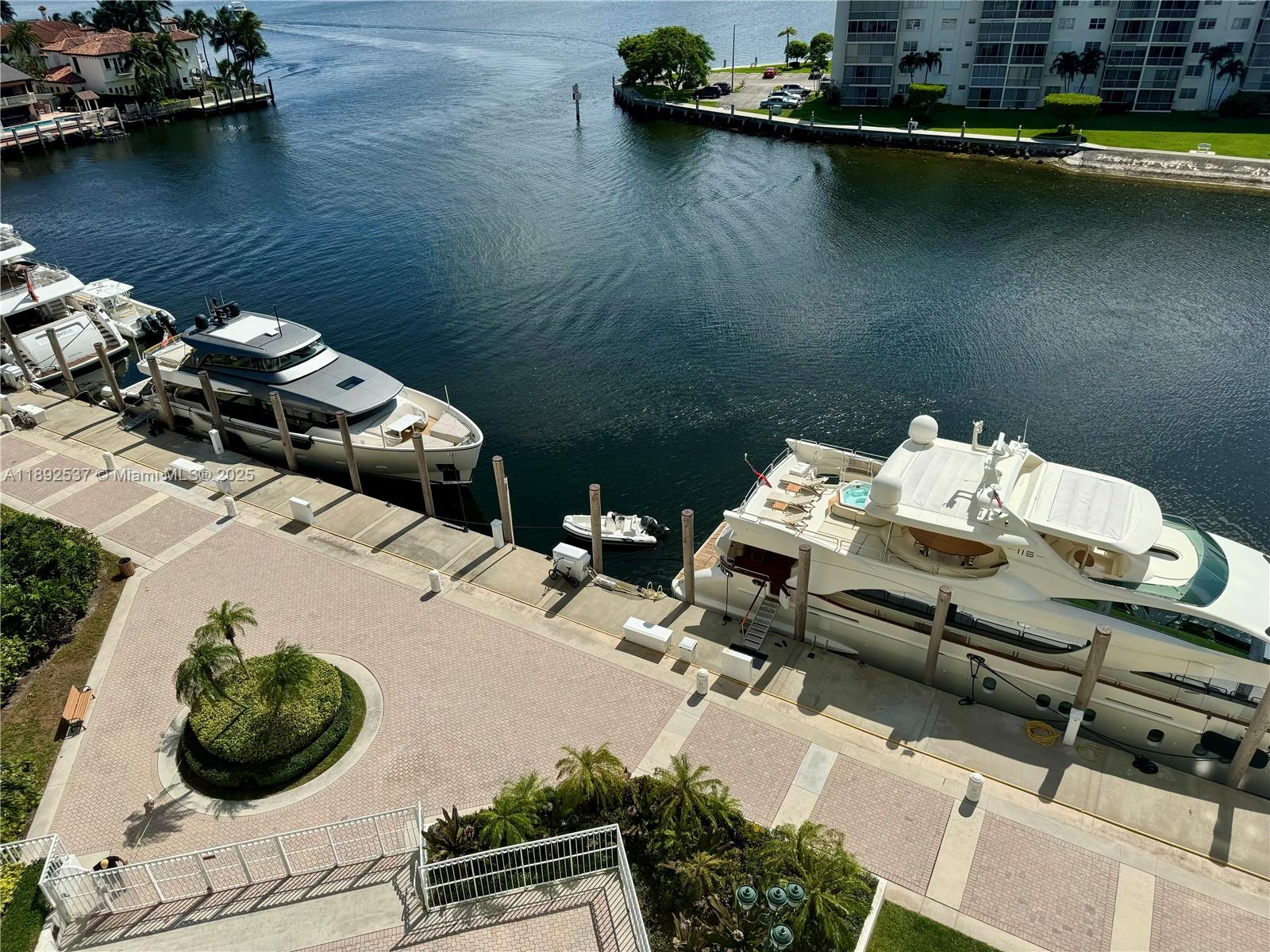 WILLIAMS ISLAND - Residential