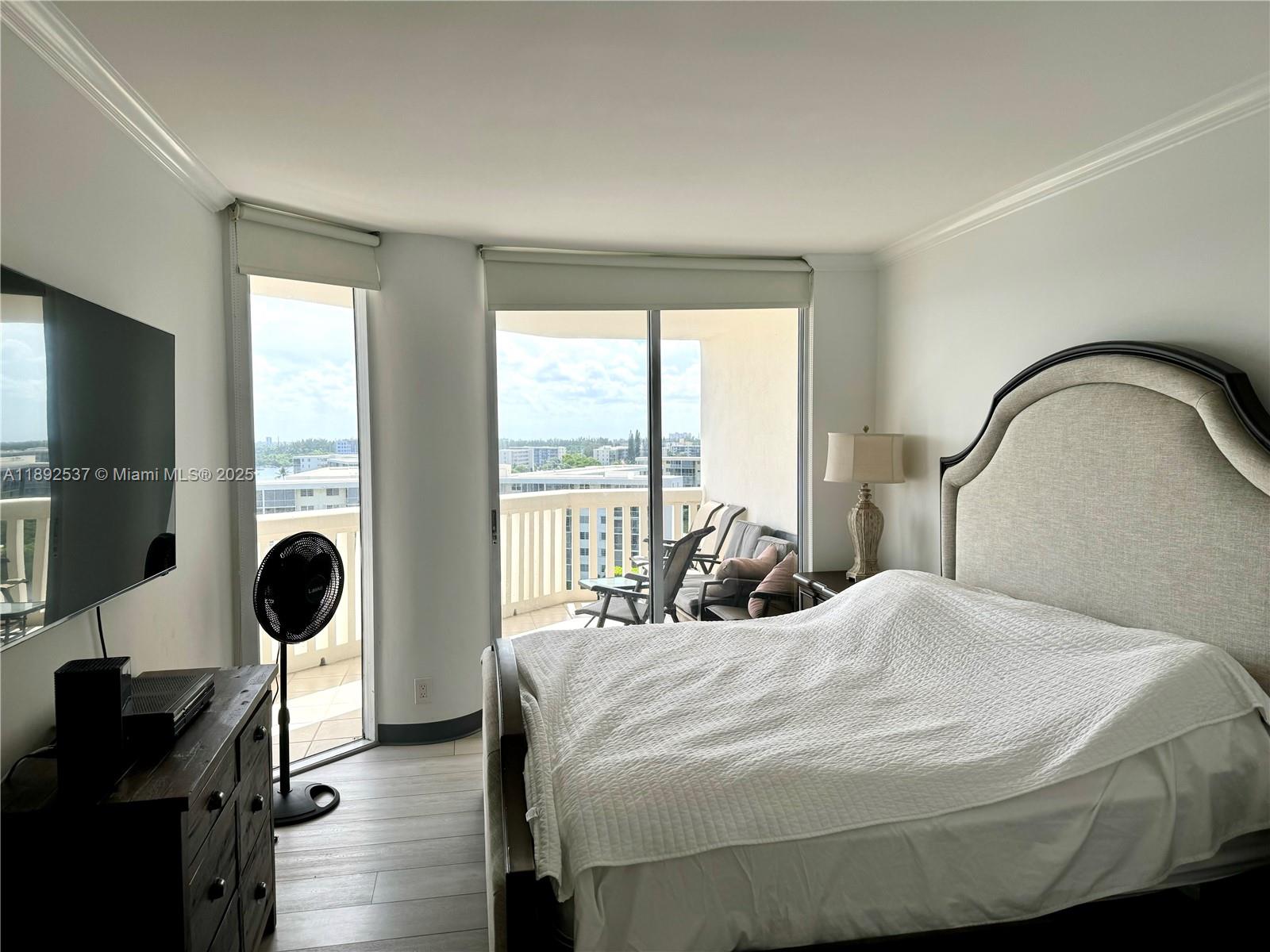WILLIAMS ISLAND - Residential