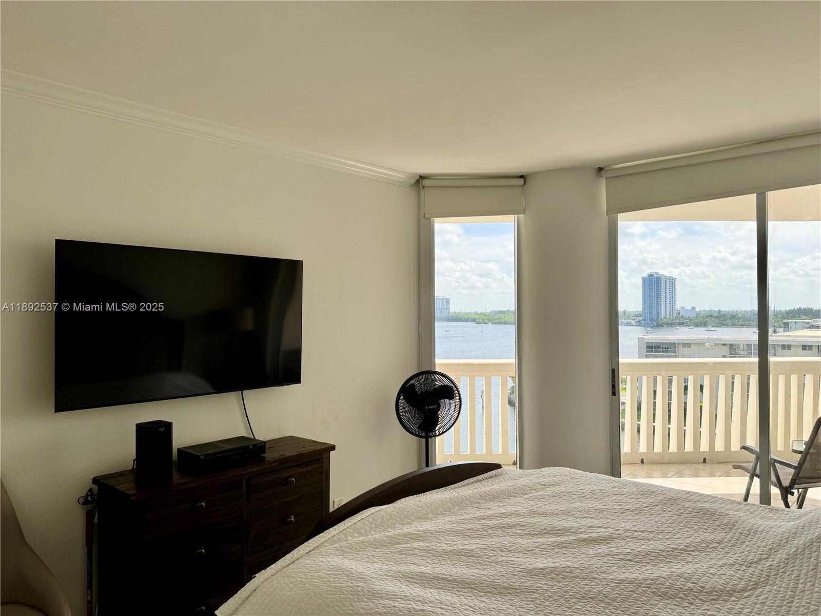 WILLIAMS ISLAND - Residential