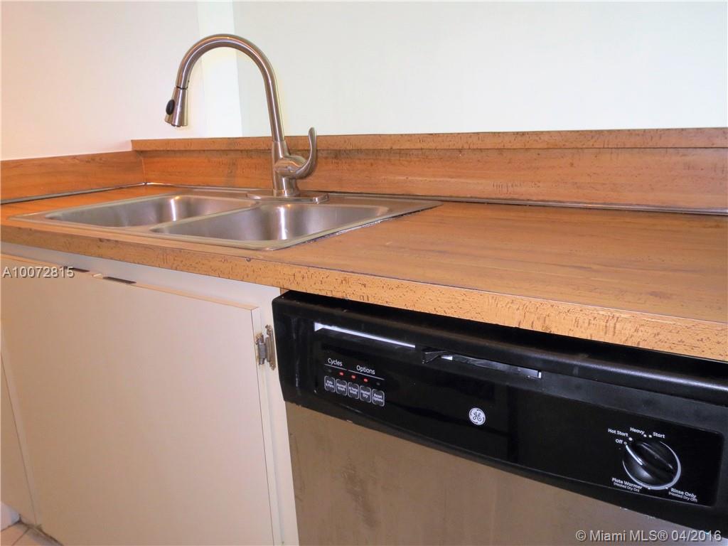 Las Brisas Country Club M - Residential Lease