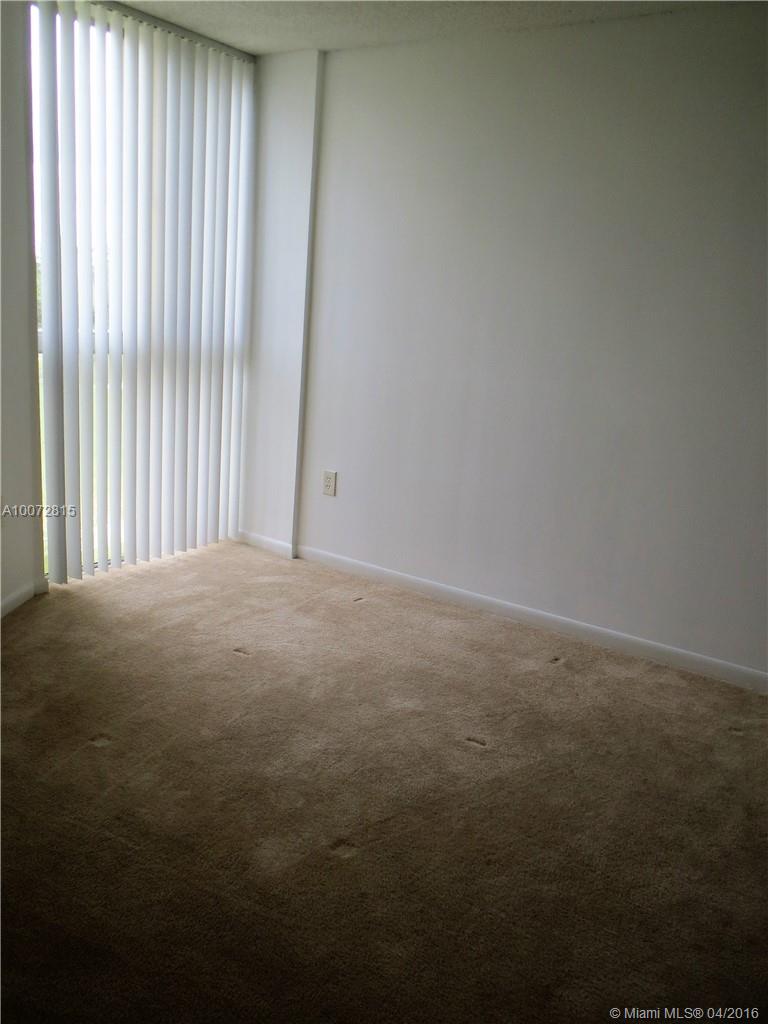 Las Brisas Country Club M - Residential Lease