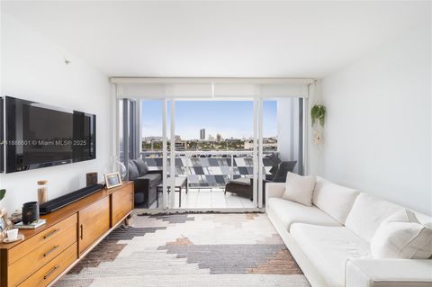 1800 Sunset Harbour Dr 809 Miami Beach FL 33139