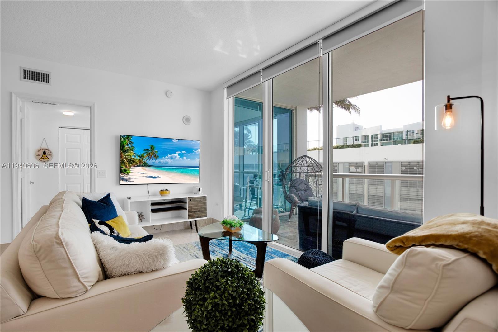 PLATINUM CONDO - Residential Lease