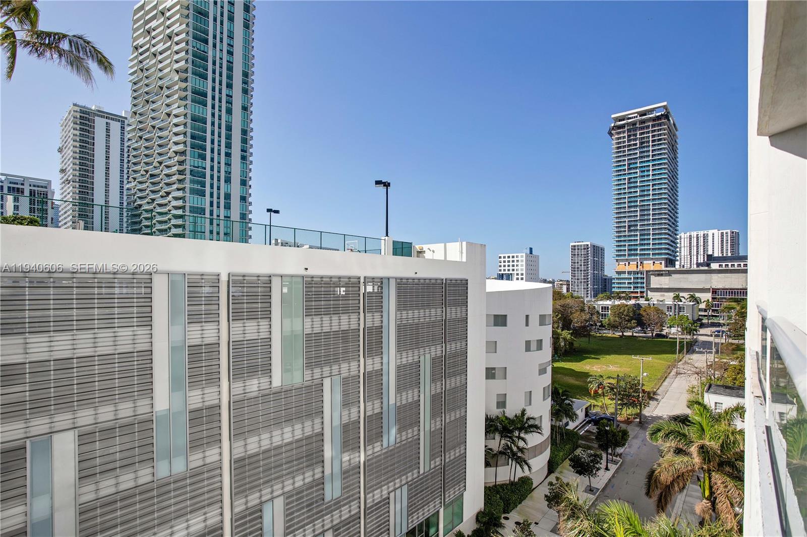 PLATINUM CONDO - Residential Lease