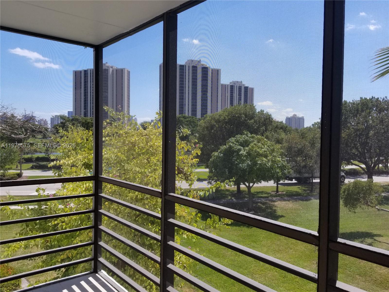 BISCAYA III CONDO - Residential