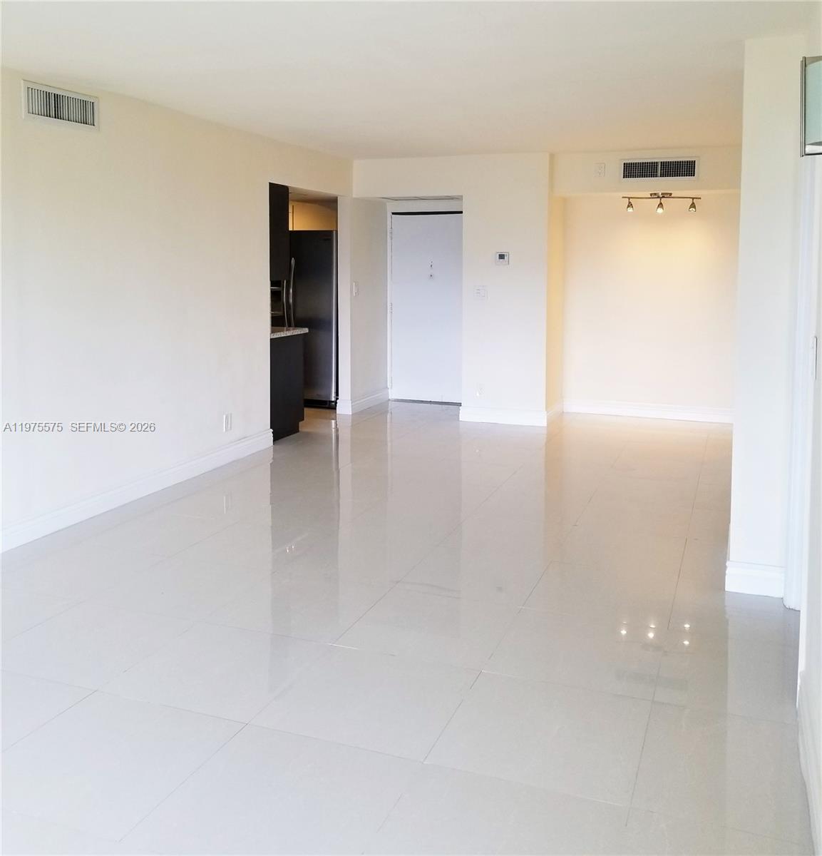 20500 W Country Club Dr 314