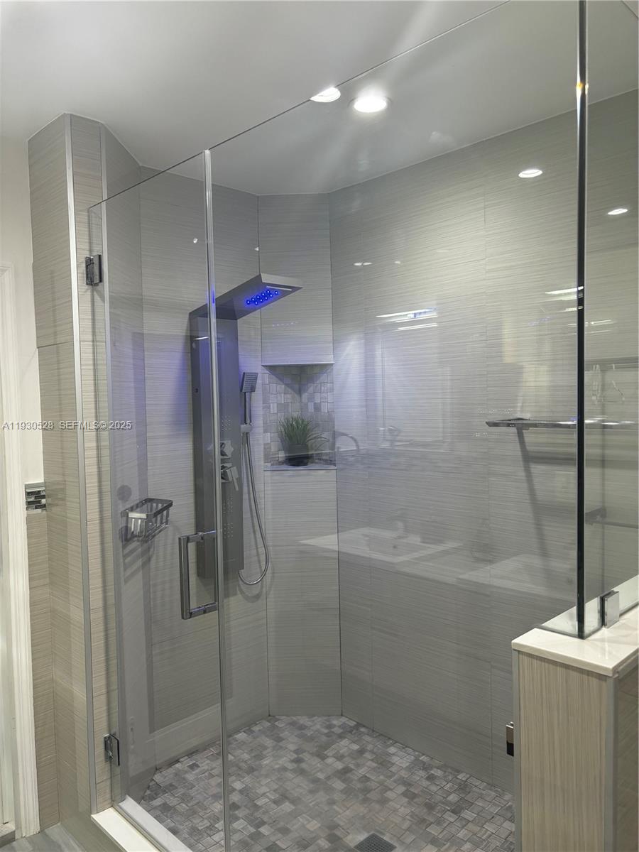 BEL AIRE SEC 8 - Residential Lease