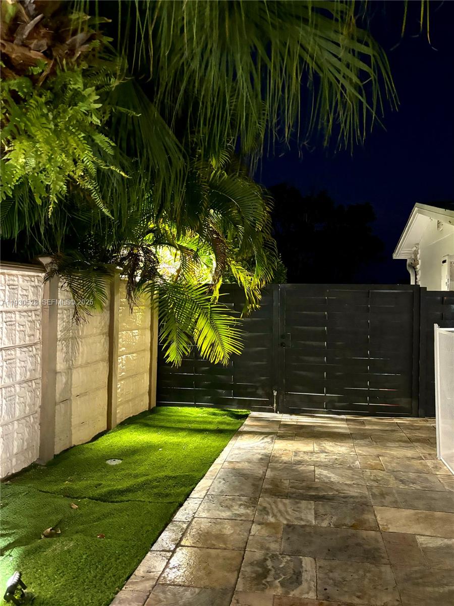 BEL AIRE SEC 8 - Residential Lease