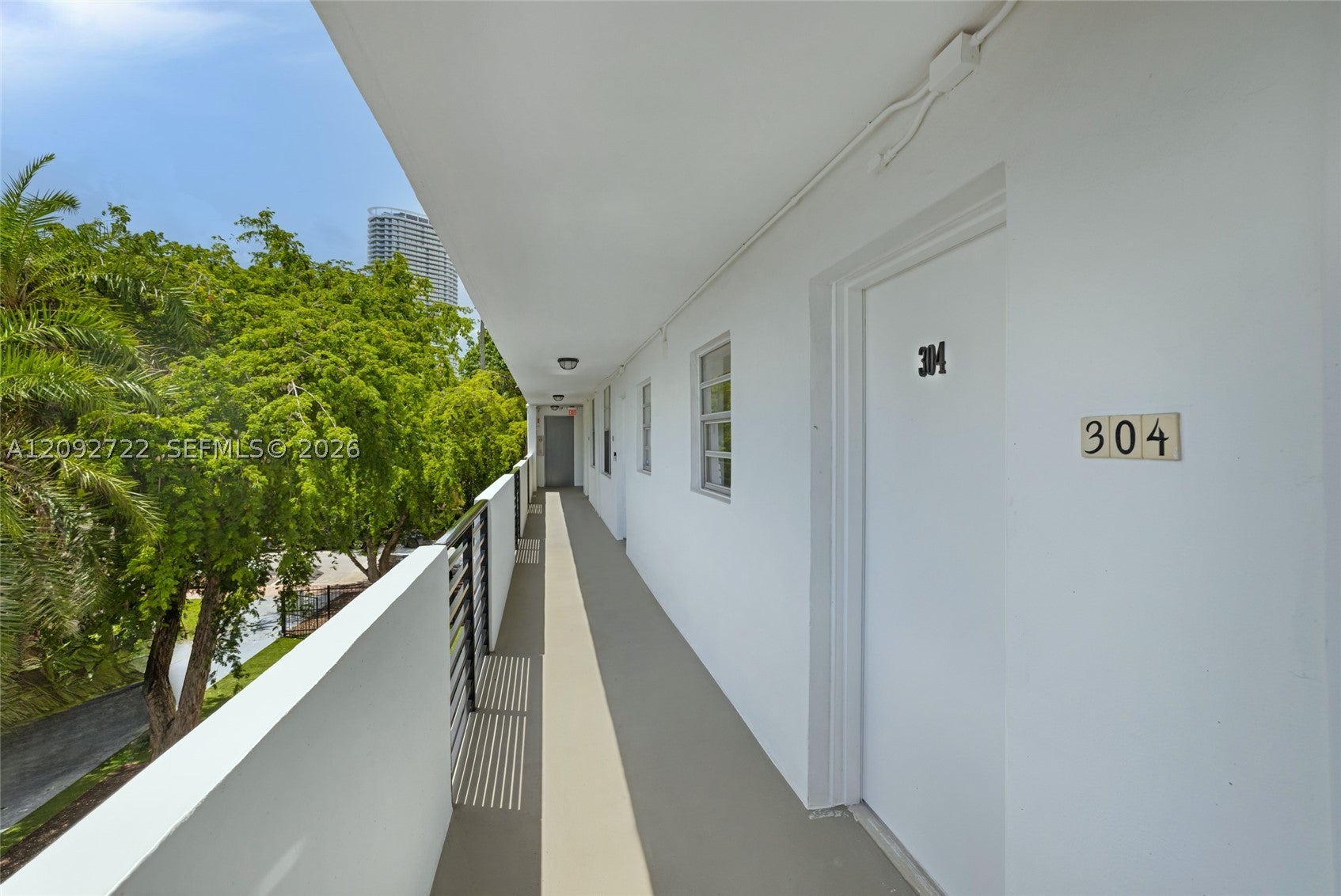 631 Jefferson Ave 304