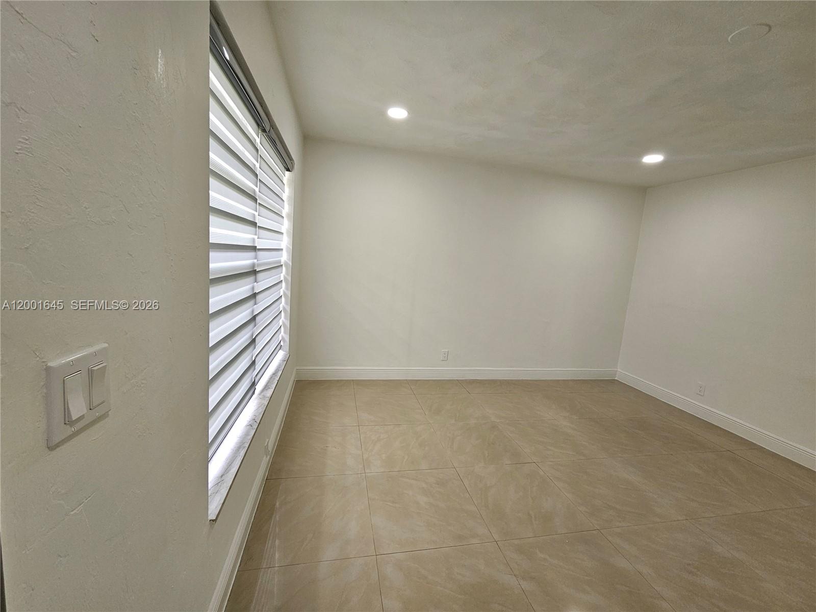 OLD DIXIE MANOR - Residential Lease