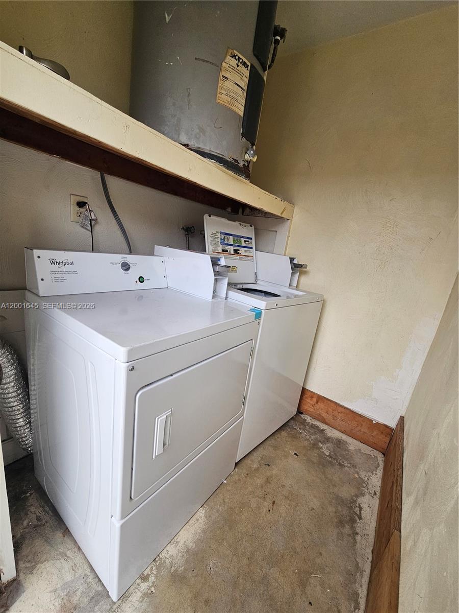 OLD DIXIE MANOR - Residential Lease