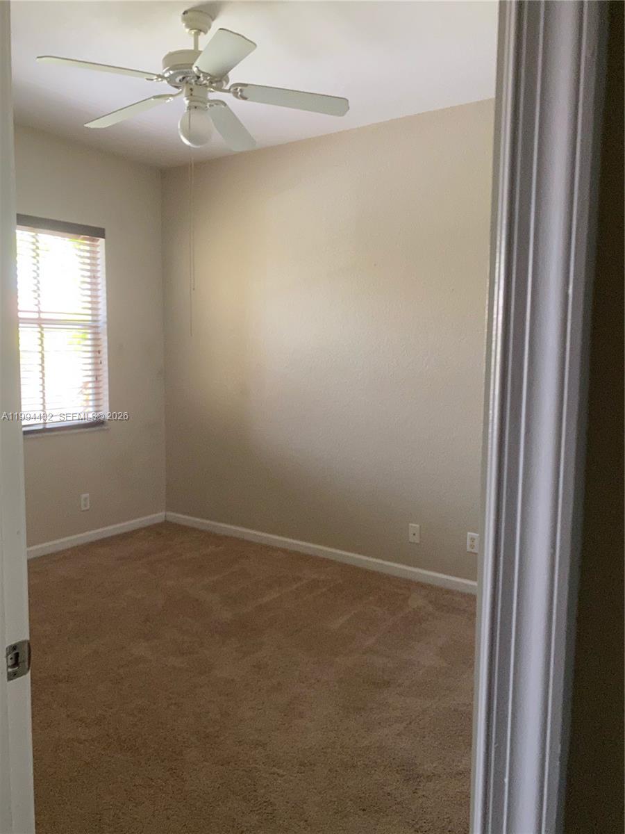 LINKS AT EMERALD DUNES CO - Residential Lease