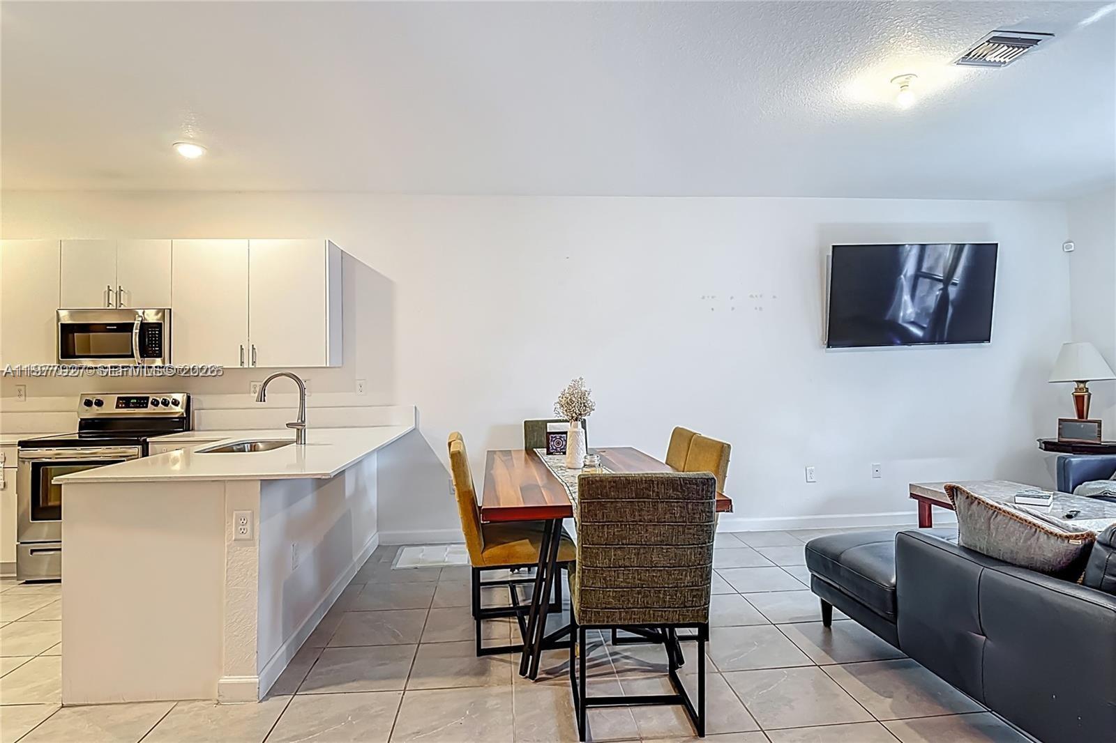 CAMBRIDGE ESTATES FIRST A - Residential