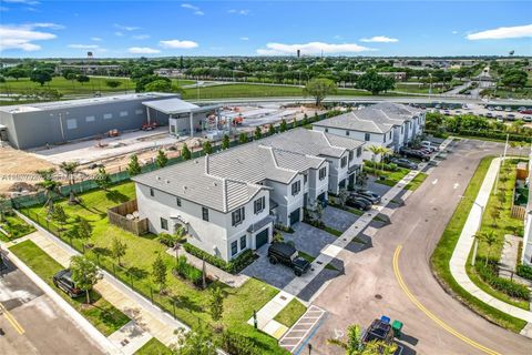 Photo of 28615 SW 129th Ct #28615, Homestead, FL 33033 (MLS # A11977927)