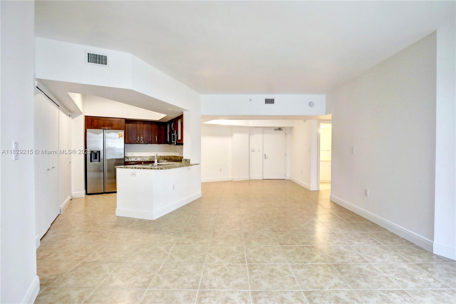 TURNBERRY VILLAGE SO TOWE - Residential