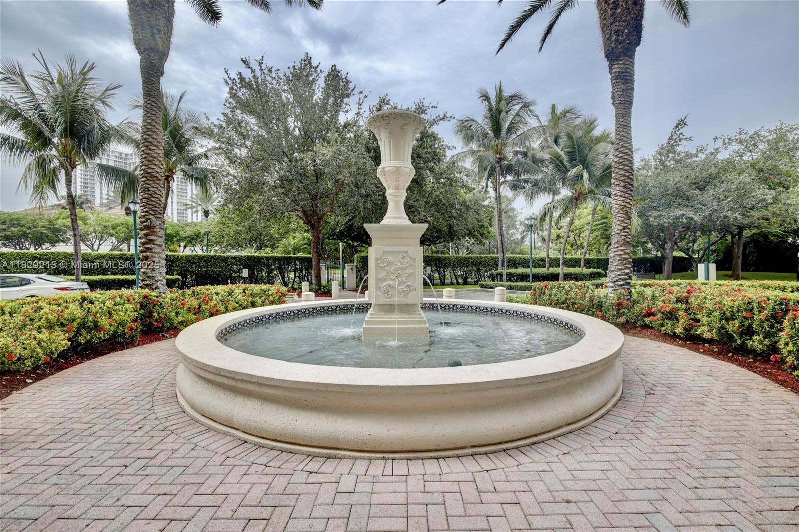 TURNBERRY VILLAGE SO TOWE - Residential