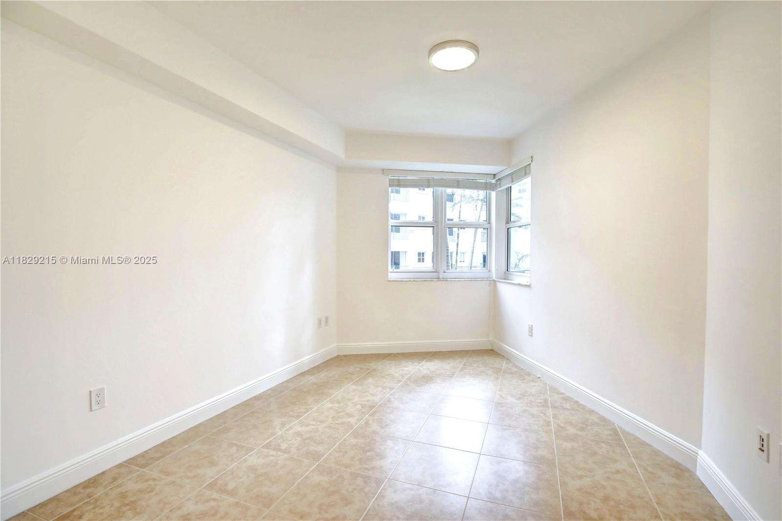 TURNBERRY VILLAGE SO TOWE - Residential