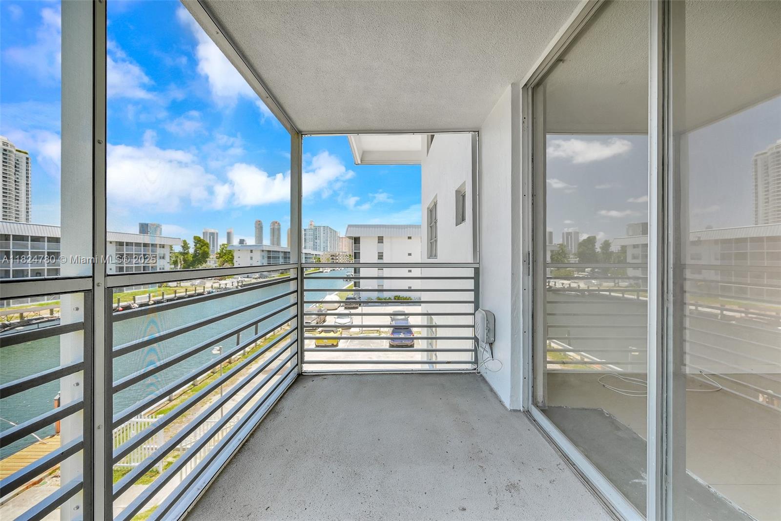 EDEN ISLES CONDO PART 1 - Residential