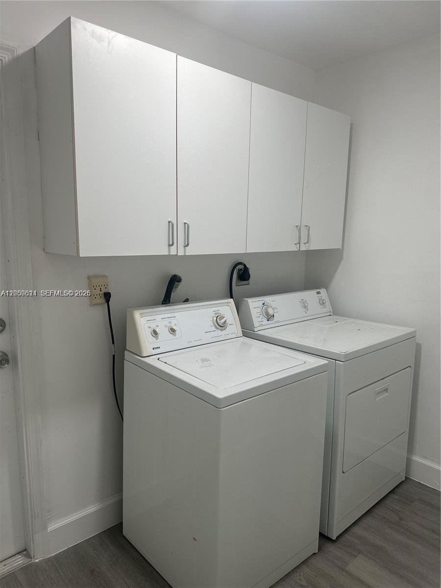 PALM GARDEN PARK - Residential Lease