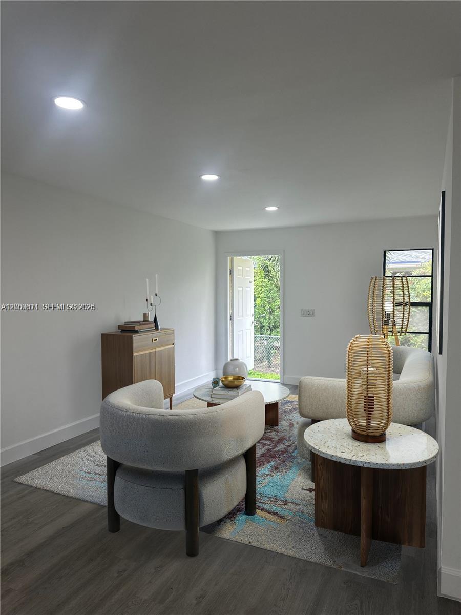 PALM GARDEN PARK - Residential Lease