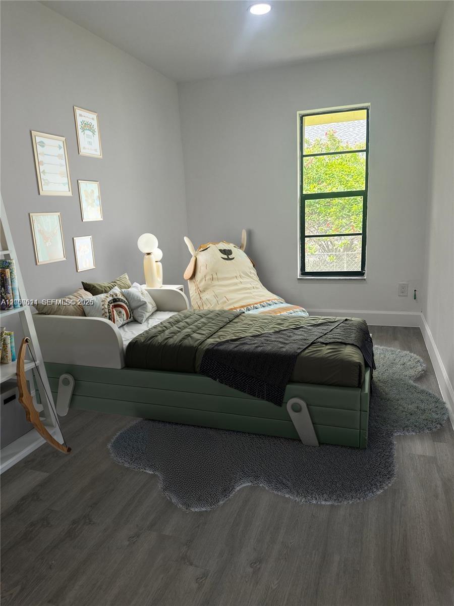 PALM GARDEN PARK - Residential Lease