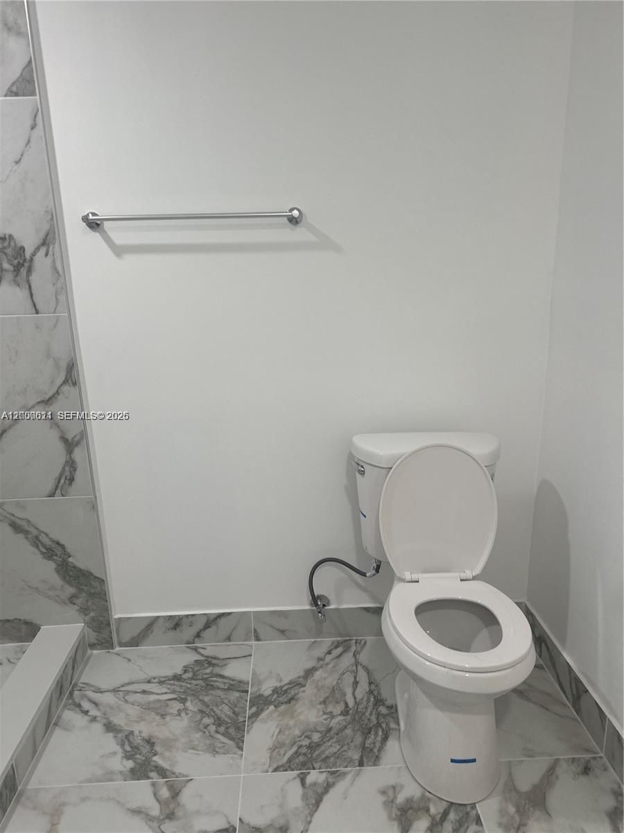 PALM GARDEN PARK - Residential Lease