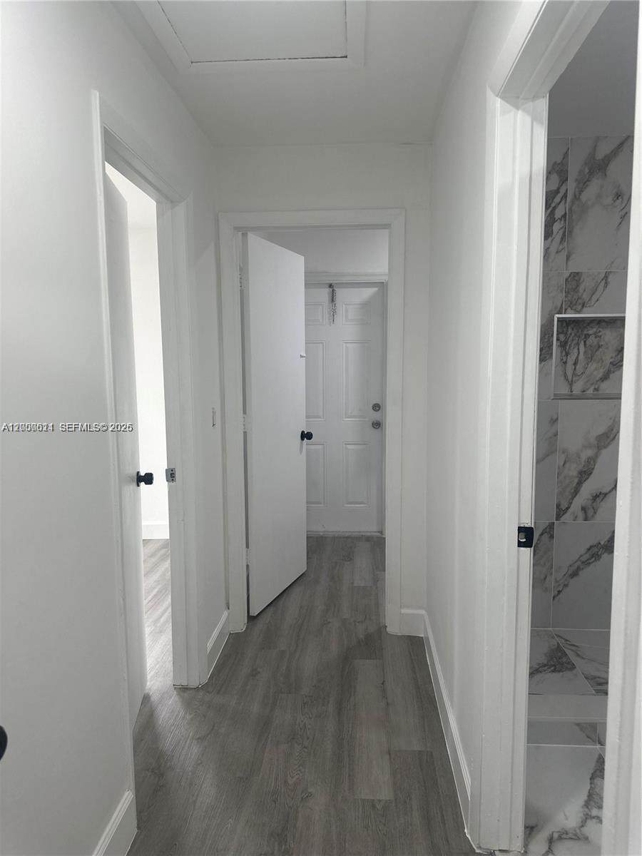 PALM GARDEN PARK - Residential Lease