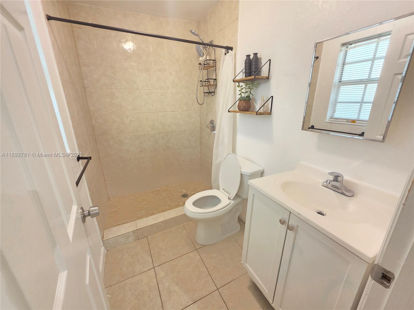 GUAVA GROVES ESTATES - Residential Lease