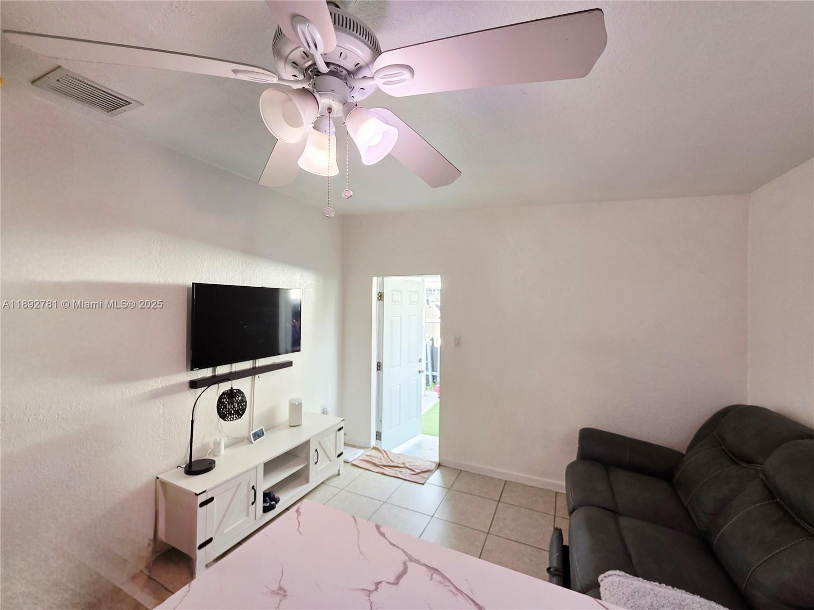 GUAVA GROVES ESTATES - Residential Lease
