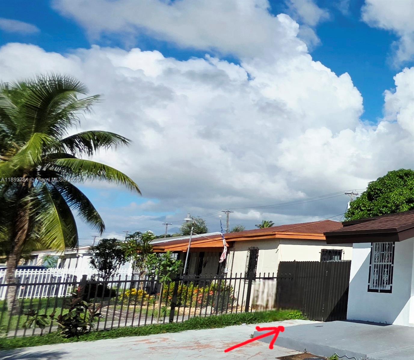 GUAVA GROVES ESTATES - Residential Lease