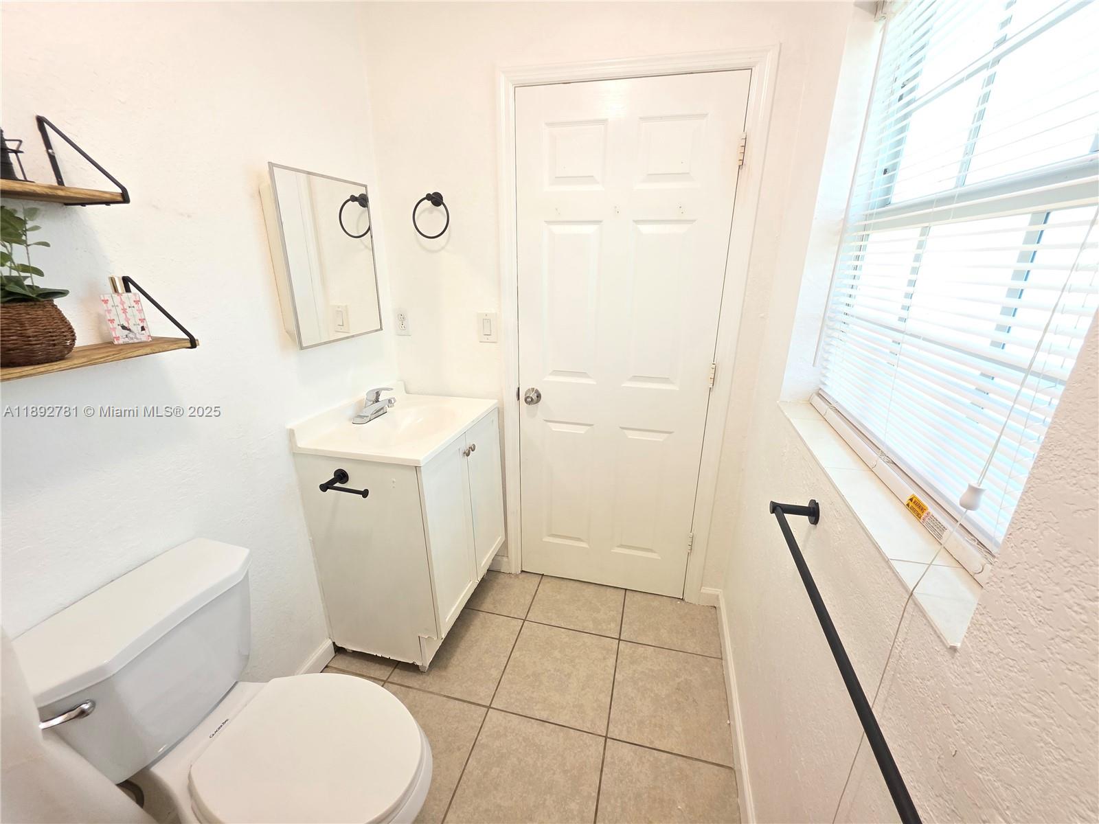 GUAVA GROVES ESTATES - Residential Lease