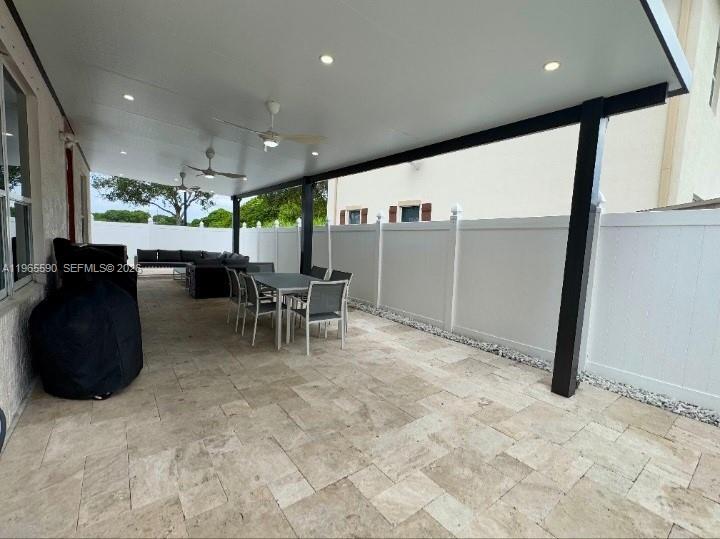 KENDALL COMMONS RESIDENTI - Residential