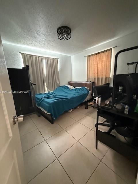 HIALEAH HOMESITES - Residential