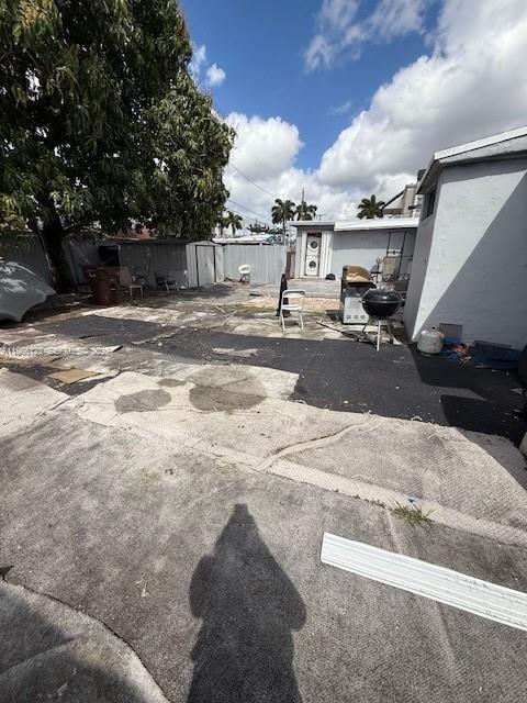 HIALEAH HOMESITES - Residential