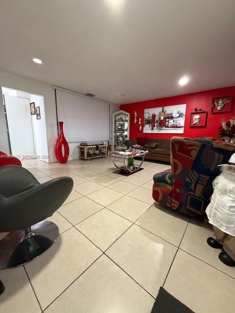 HIALEAH HOMESITES - Residential