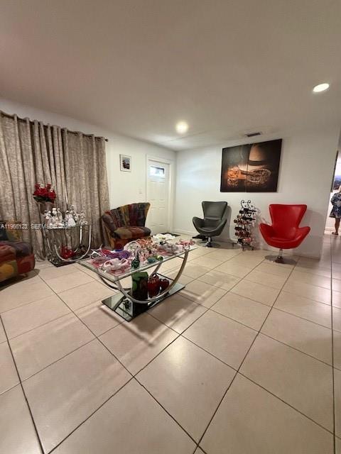 HIALEAH HOMESITES - Residential