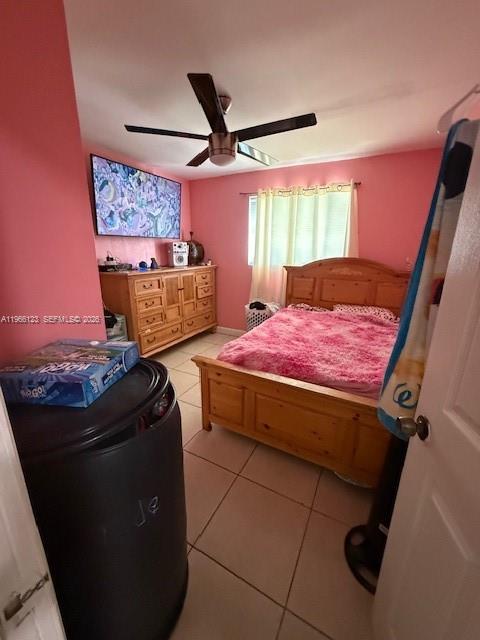 HIALEAH HOMESITES - Residential