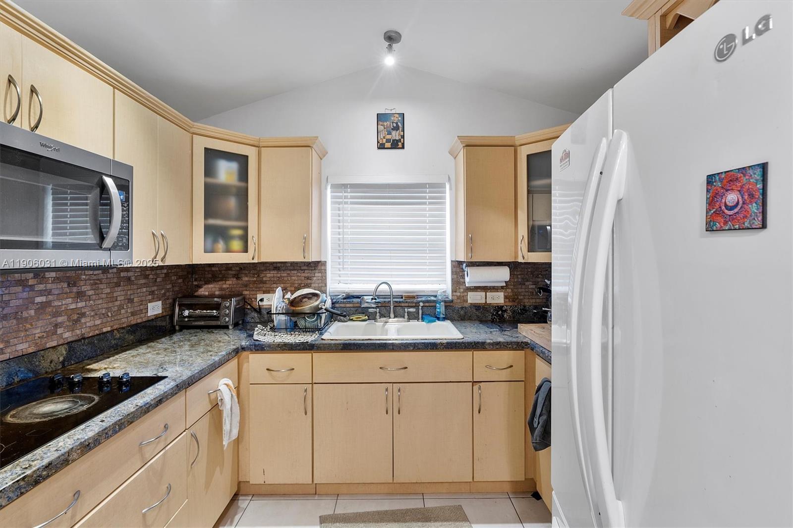 BAY VISTA PARK AMD PL - Residential