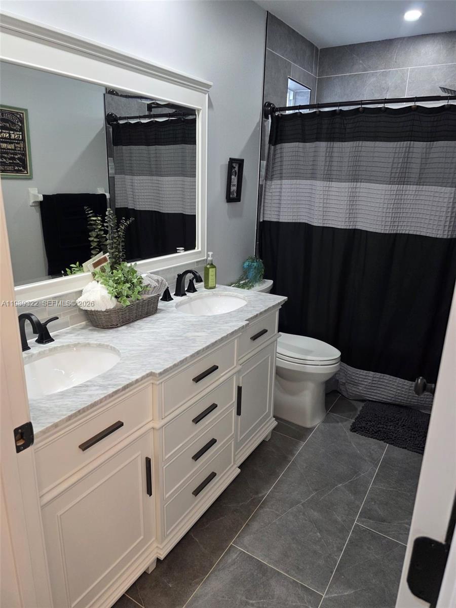 TOWNGATE - Residential