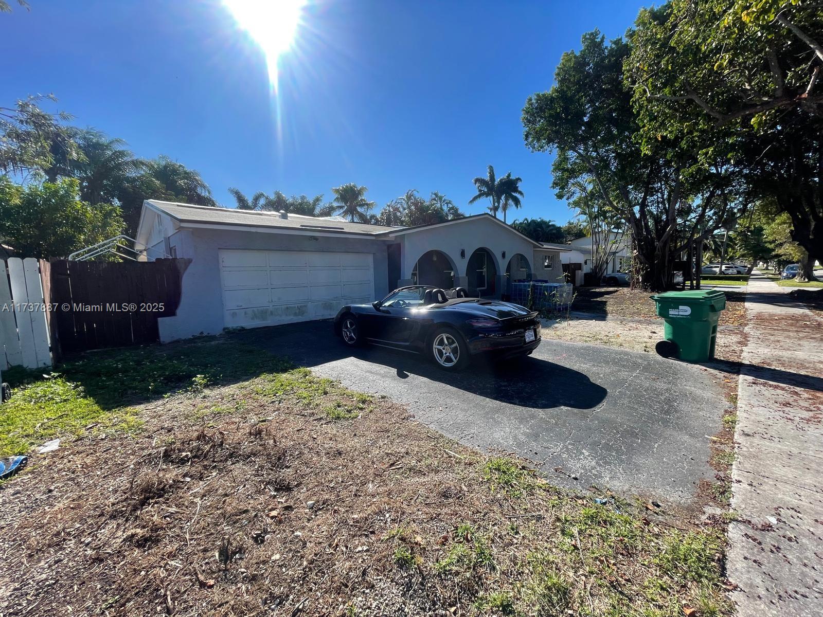 19771 Sw 84th Ave, Cutler Bay, Miami-Dade County, Florida - 4 Bedrooms  
2 Bathrooms - 