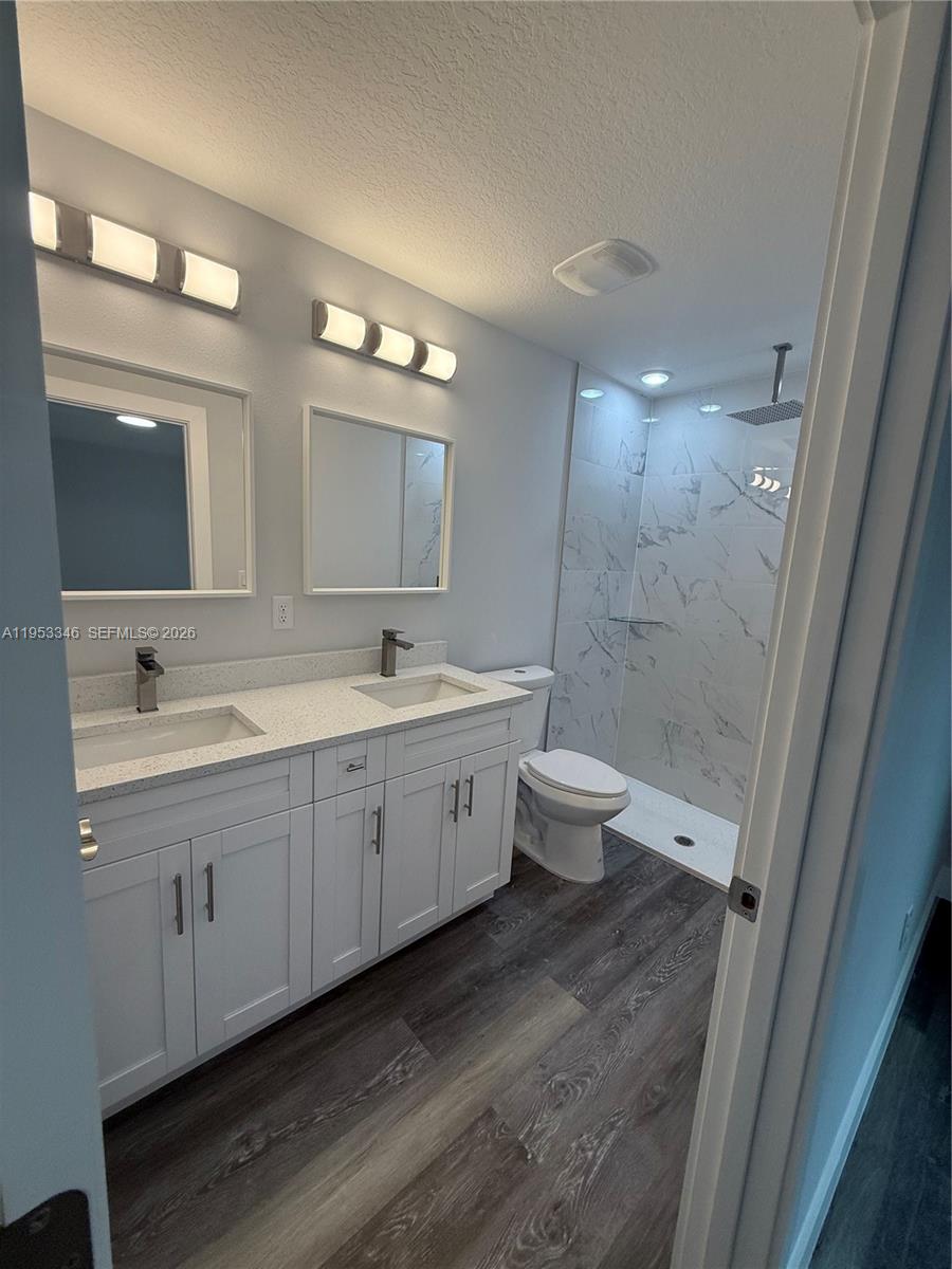 Rolling Ranch Estate - Residential