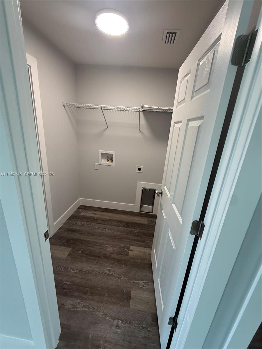 Rolling Ranch Estate - Residential