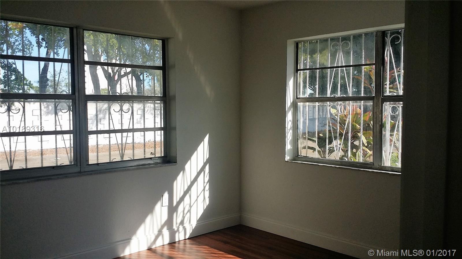 LAKE LUCERNE ESTATESq - Residential Lease