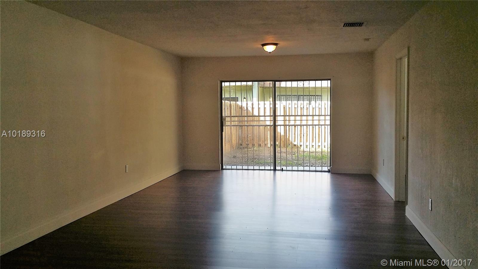 LAKE LUCERNE ESTATESq - Residential Lease