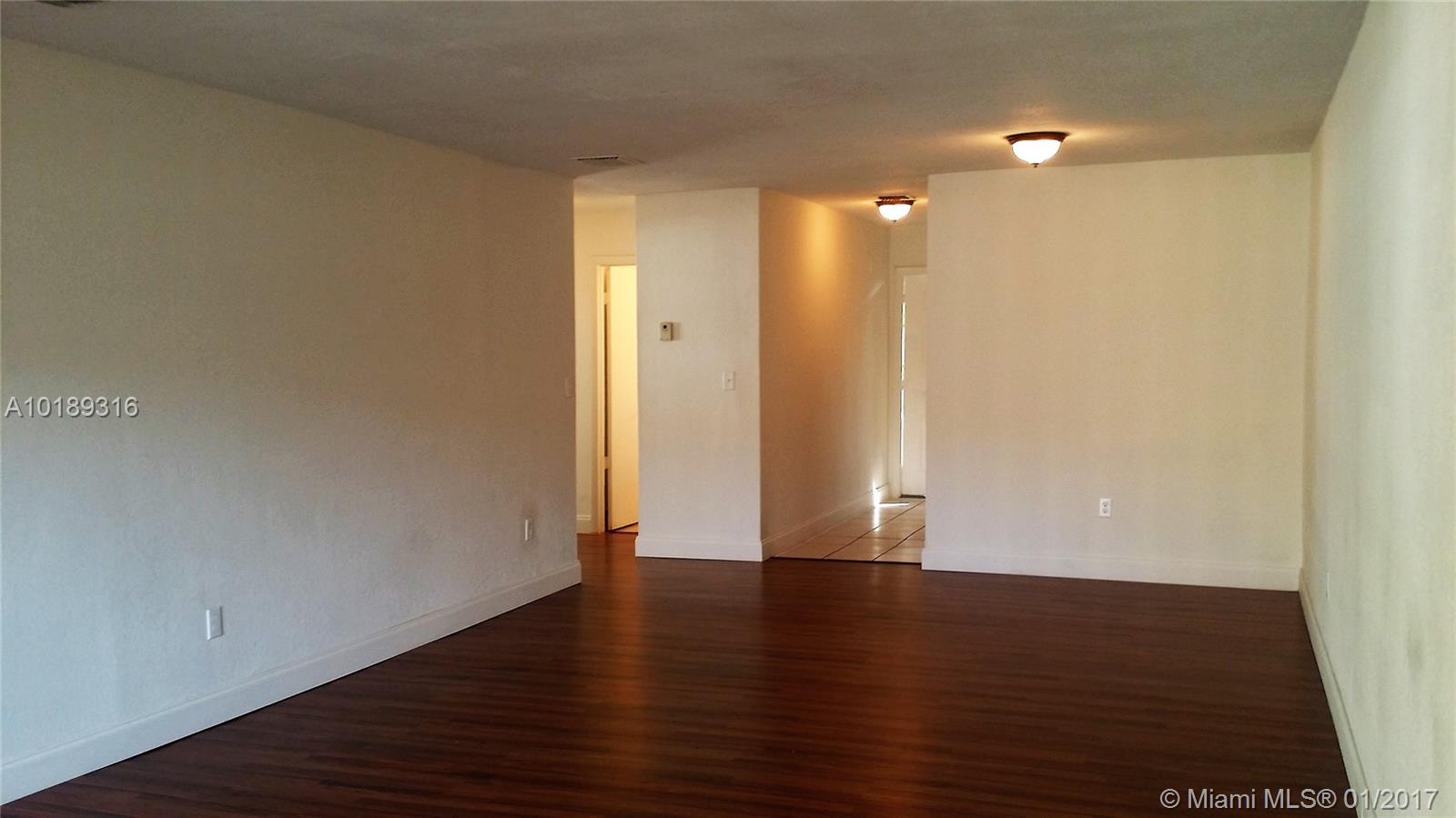 LAKE LUCERNE ESTATESq - Residential Lease