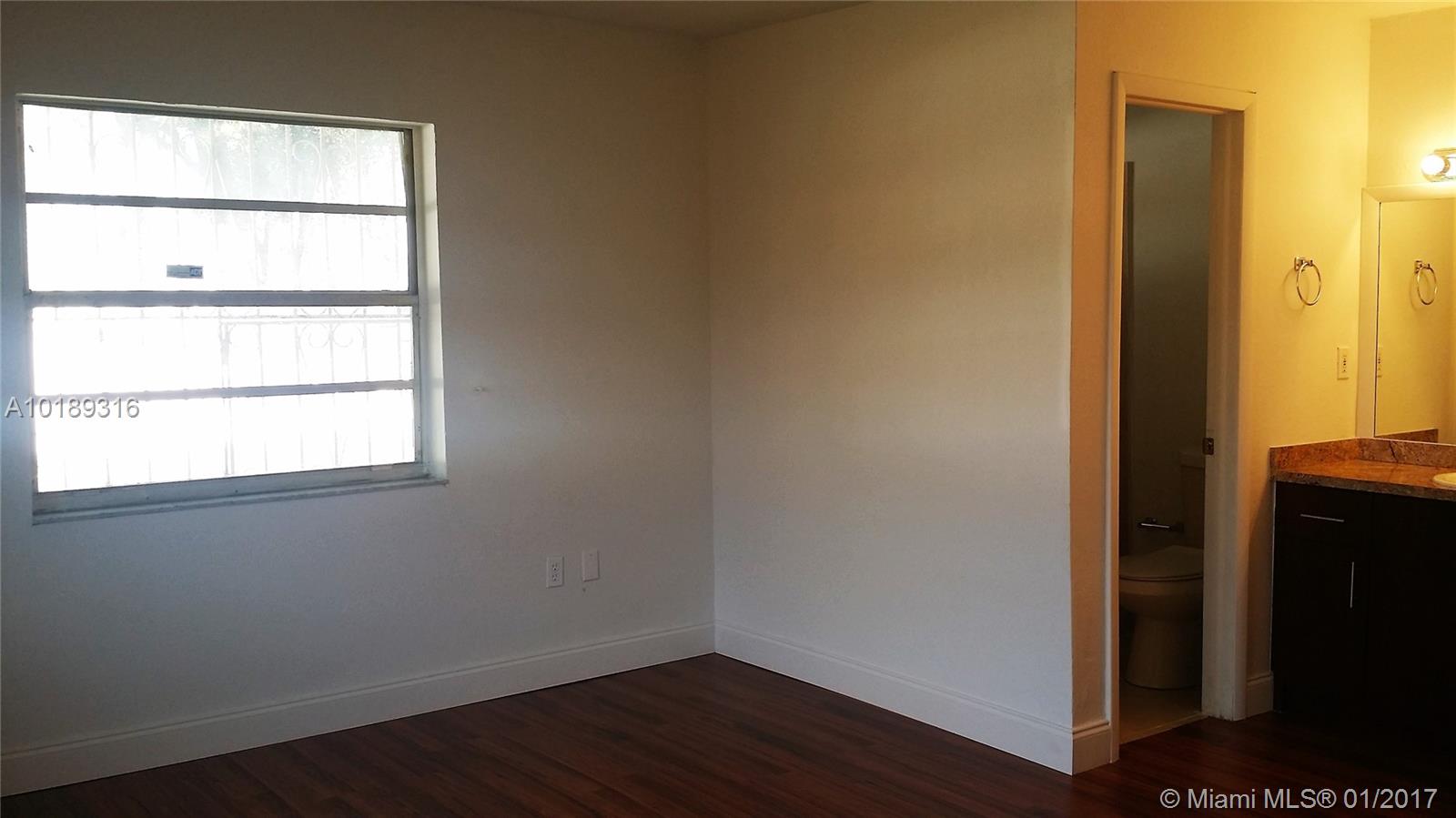 LAKE LUCERNE ESTATESq - Residential Lease