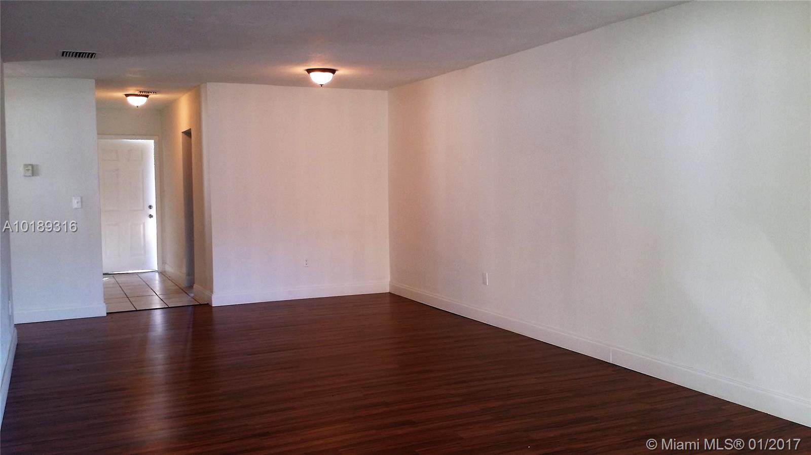 LAKE LUCERNE ESTATESq - Residential Lease