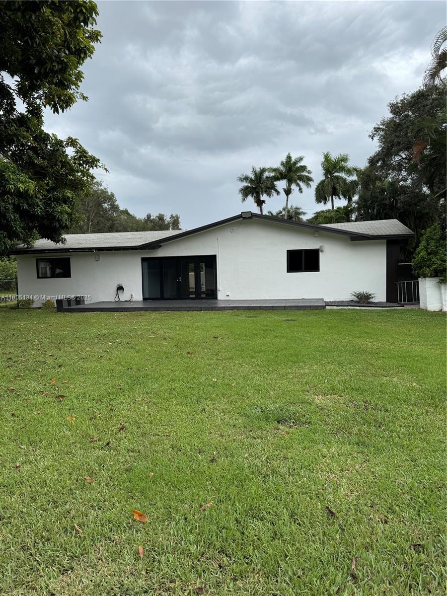 FLA FRUIT LANDS CO - Residential Lease